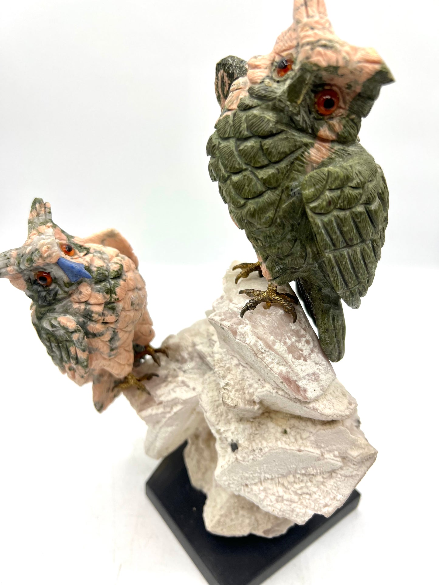 Hand-Carved Double Owl Sculpture on Natural Stone – Wisdom, Protection & Intuitive Connection Crystal Décor