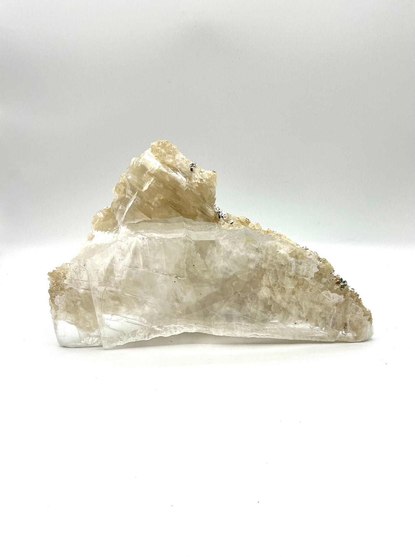 Large Triple AAA Grade Raw Selenite Crystal Clear Healing Stone 3.14lb Tabletop office gift (protection, harmony, and soul healing)
