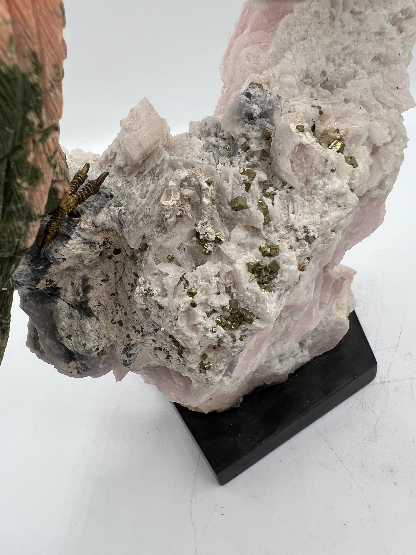 Hand Carved Crystal Parrot Bird Unikite Calcite Pyrite Crystals Hand Crafted Figurine Table top Gift Healing Cruystals