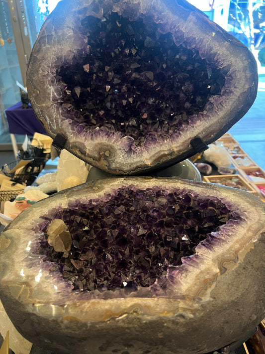Large Amethyst Crystal Geode Table Top Natural Healing Crystal Home Decor Gifts Woodland Hills